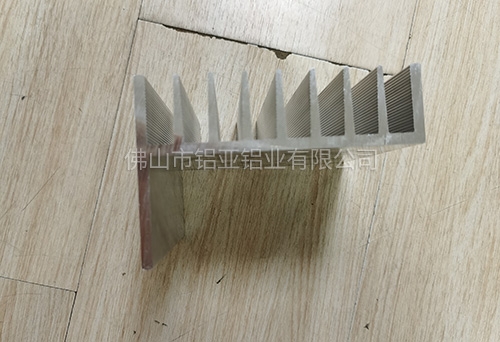广州工业散热器铝型材